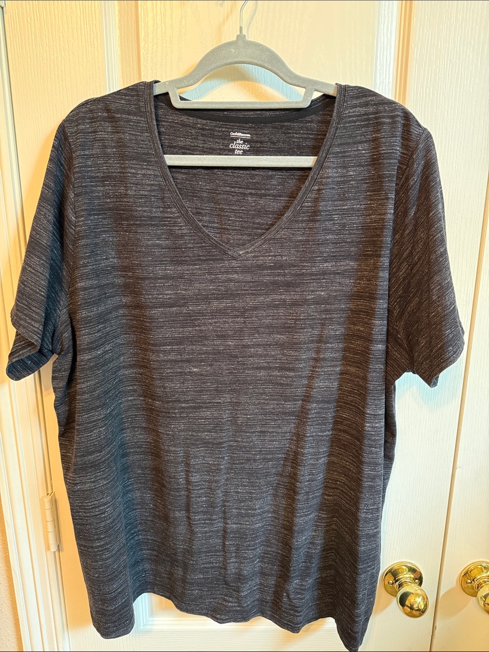 croft & barrow Dark Heather Charcoal V-Neck Short Sleeve Tee